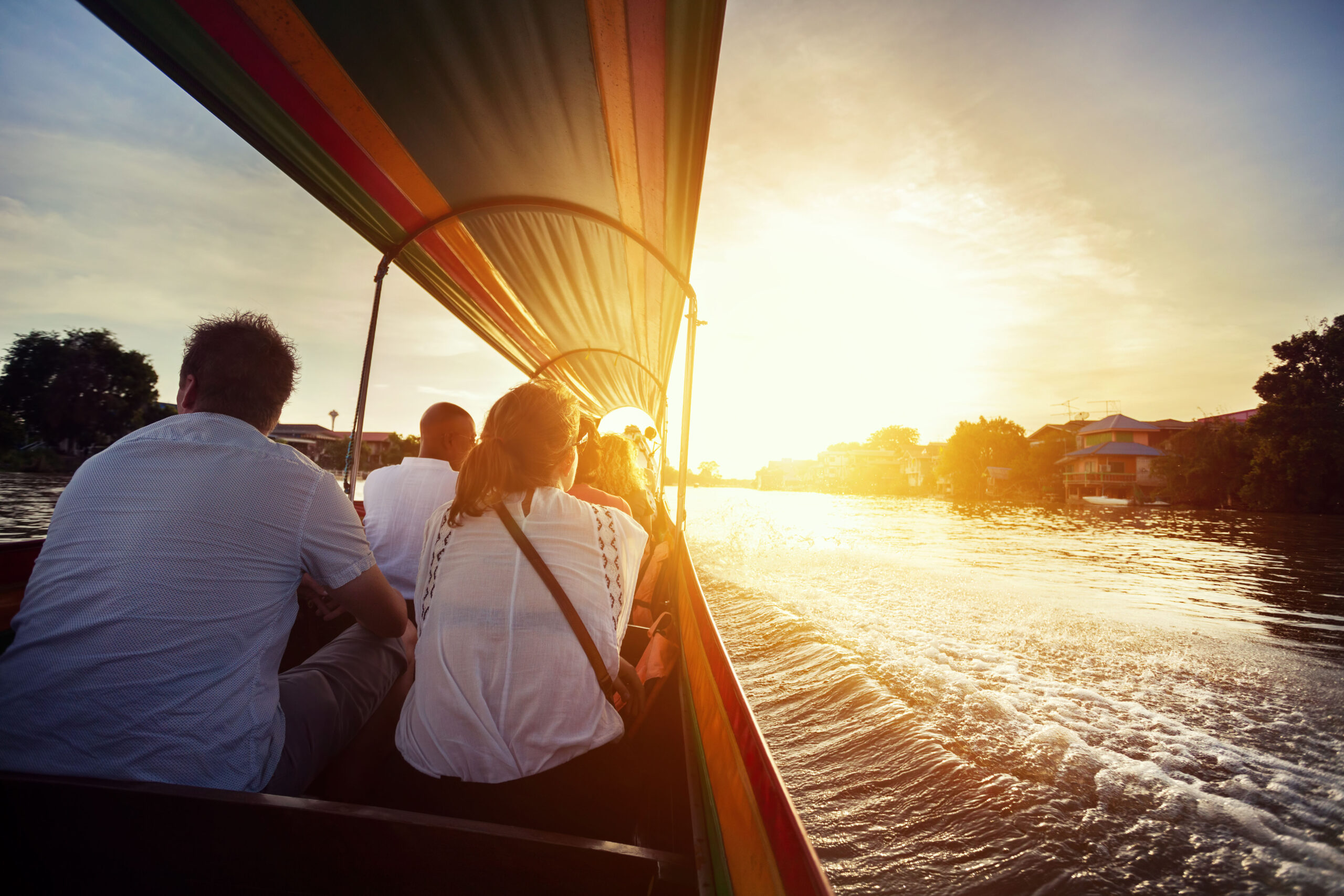 You are currently viewing Top 4 Benefits of Boat Tours