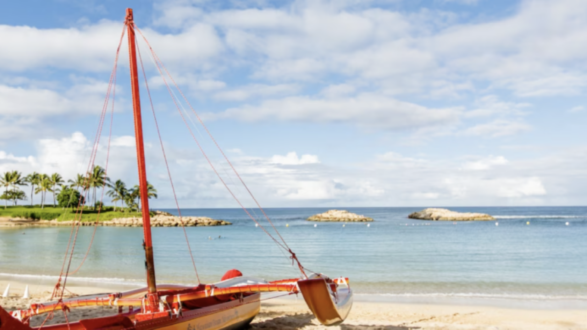 a small boat in a body of water
